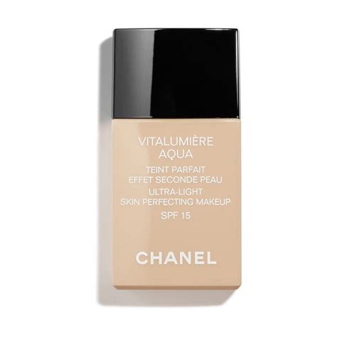 douglas chanel vitalumiere aqua|chanel vitalumiere aqua 30.